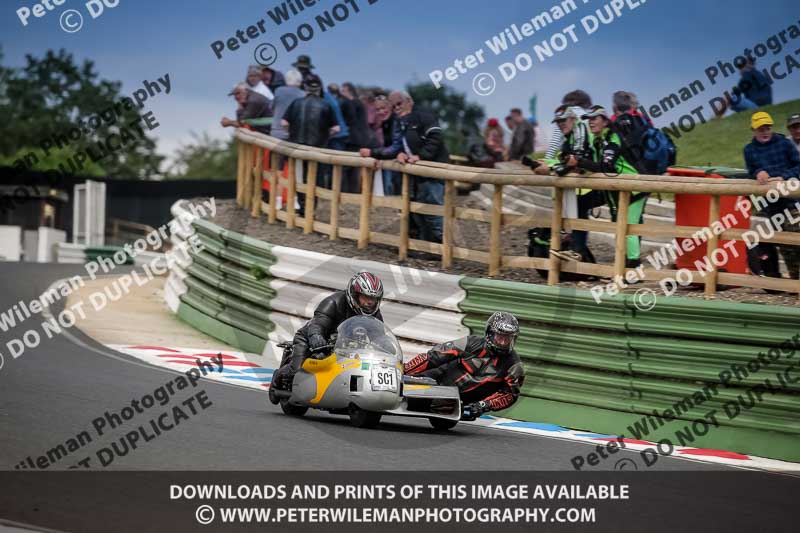 Vintage motorcycle club;eventdigitalimages;mallory park;mallory park trackday photographs;no limits trackdays;peter wileman photography;trackday digital images;trackday photos;vmcc festival 1000 bikes photographs